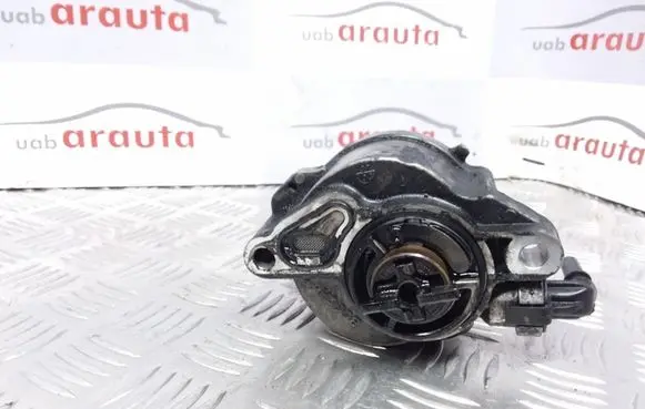 Ford C-MAX I Vacuum pump D1561B 3012M