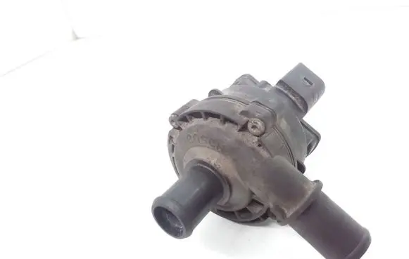 Nissan X-Trail T31 Electric auxiliary coolant/water pump 008