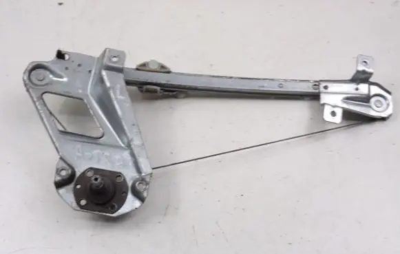 Opel Astra F Rear door manual window regulator 90360537