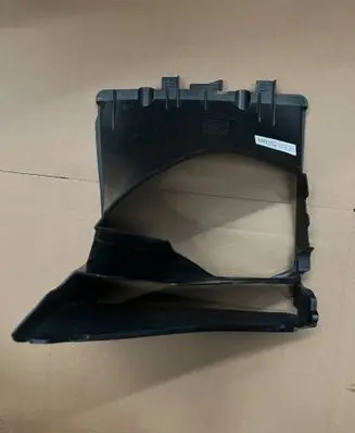 Porsche Macan (95B) Intercooler air channel guide 95B117336N