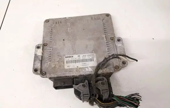 Renault Laguna II Engine control unit/module 0281010637 8200211711