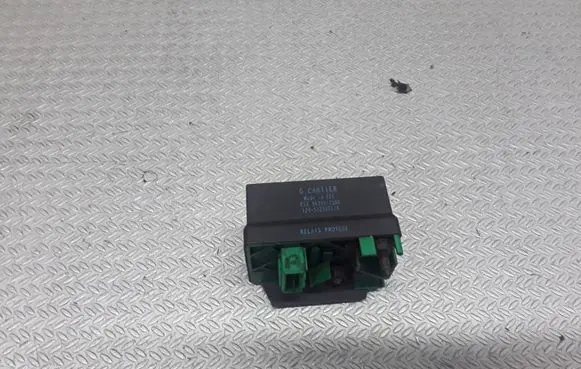 Peugeot 307 ABS relay 963992580