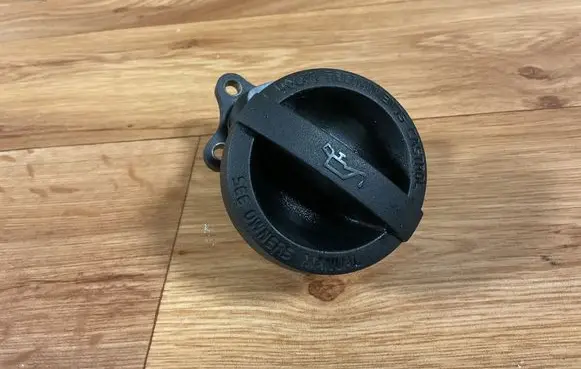 Volvo V70 Oil filler cap 30777537