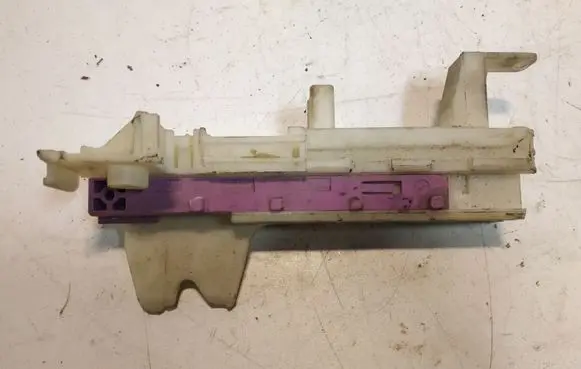 Volvo V70 Other engine bay part 9441153 1928403404