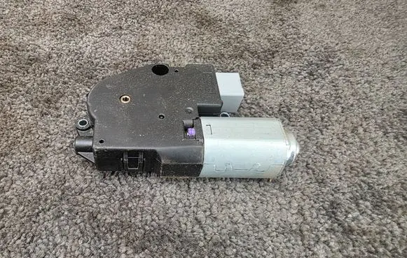 Land Rover Range Rover Sport L494 Sunroof motor/actuator CPLA53505AD 4221522 L405RB