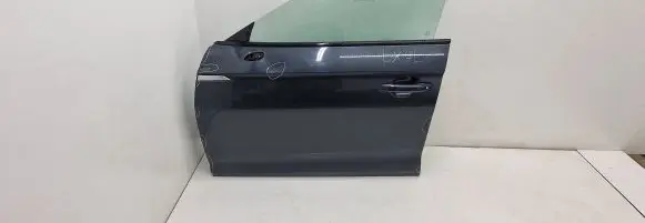 Audi A5 Front door 8W8837915 LX7L