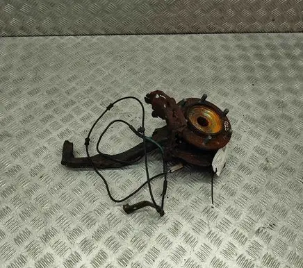 Toyota Hilux (AN10, AN20, AN30) Front wheel hub 432110K030