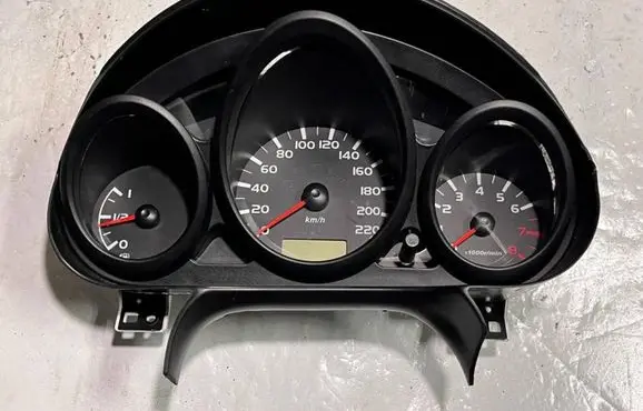 Mitsubishi Colt Speedometer (instrument cluster) 8100A929 A5007080054 MM0038013
