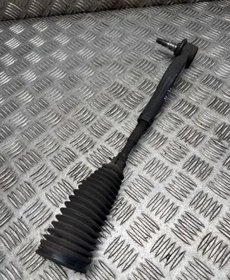 Toyota Avensis T270 Steering tie rod 