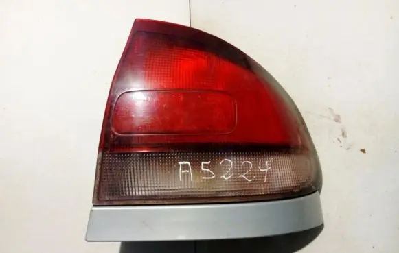 Mazda 626 Rear/tail lights 0431392r 043-1392r