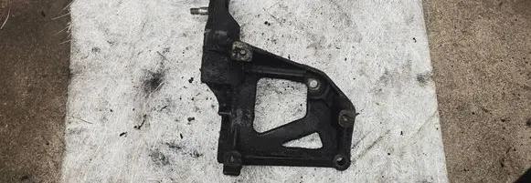 Mitsubishi Pajero A/C compressor mount bracket 