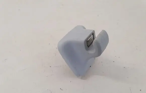 Sun visor clip/hook/bracket