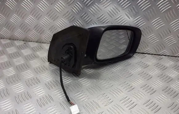 Toyota Corolla E120 E130 Front door electric wing mirror E11015829