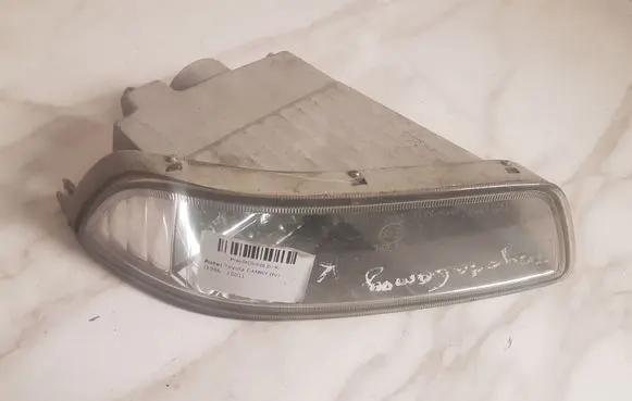 Toyota Camry Front fog light 11477068