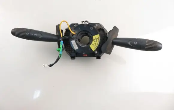 Wiper turn signal indicator stalk/switch