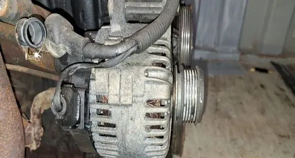 Hyundai i30 Generator/alternator 