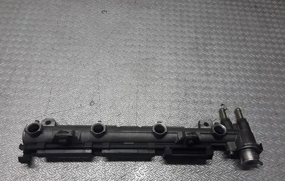 Volkswagen Golf IV Fuel main line pipe 036133319