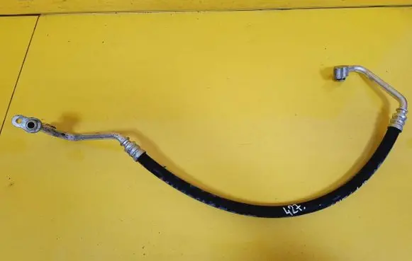 Air conditioning (A/C) pipe/hose