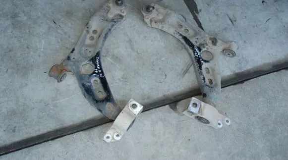 Volkswagen Tiguan Front control arm 140KM