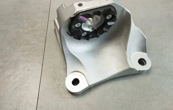 Volkswagen Amarok II Engine mounting bracket MB3G6029DD