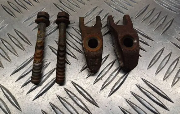 KIA Ceed Fuel Injector clamp holder 