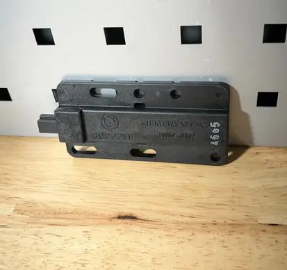 BMW 3 E90 E91 Keyless system antenna 6922211 5WK49132
