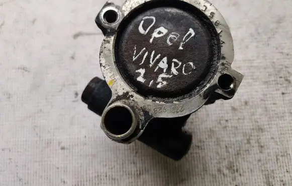 Renault Trafic I Power steering pump 26081335