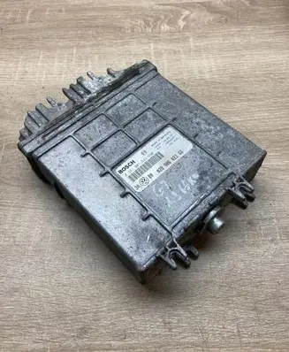Volkswagen Golf III Engine control unit/module ECU 028906021GG 0281001649