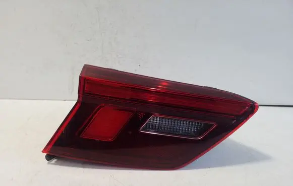 Volkswagen Tiguan Tailgate rear/tail lights 5NA945093G