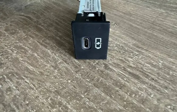 Toyota bZ4X USB socket connector 8553260060