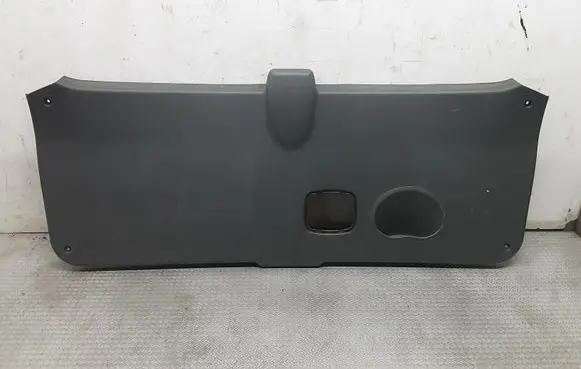 Hyundai Santa Fe Tailgate trim