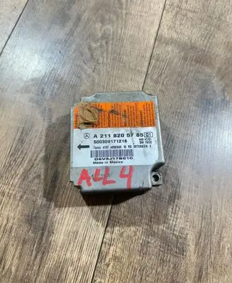 Mercedes-Benz E W211 Airbag control unit/module A2118205785 500309171218 D6V3J17B61C