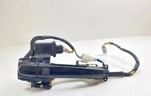 Toyota Urban Cruiser (XP110) Front door exterior handle 8999130050 4841101620