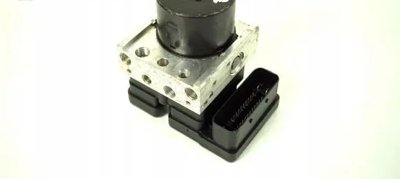 Ford Fiesta ABS Pump 8V512M110AD