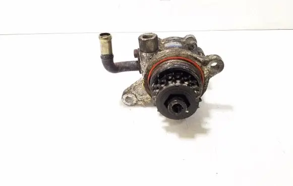 Nissan X-Trail T30 Power steering pump 8H800 26271137