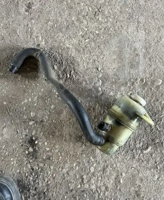 Peugeot 4007 Power steering fluid tank/reservoir