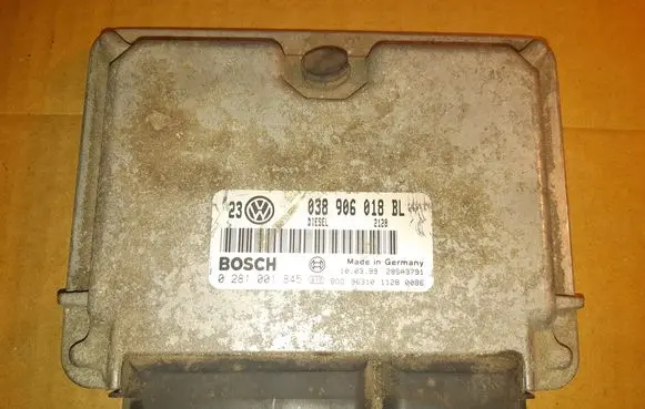 Volkswagen Golf IV Engine control unit/module 038906018BL 2128 0281001845