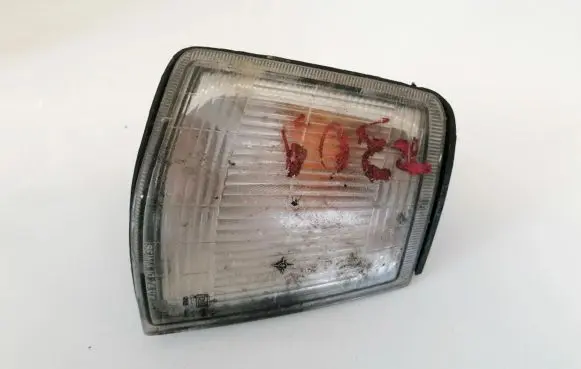 Peugeot 309 Front indicator light 10740d