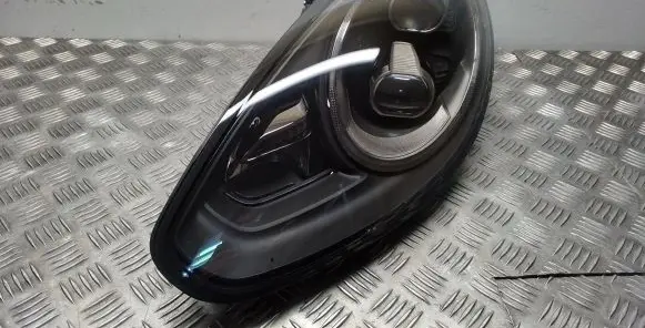 Porsche Panamera (970) Headlight/headlamp 97063197303