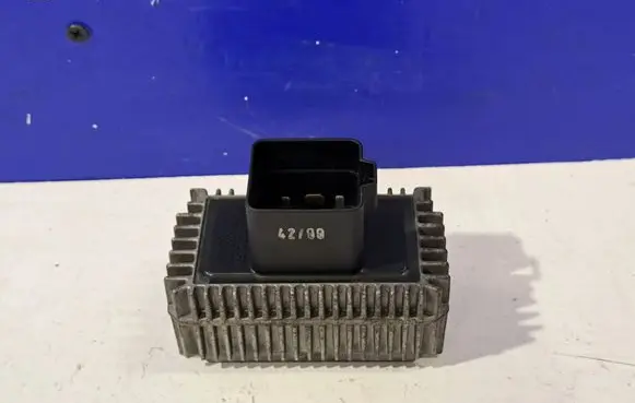 Saab 9-3 Ver1 Glow plug pre-heat relay 09132691 51299008