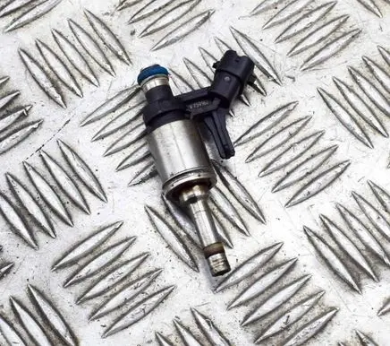 BMW 1 F20 F21 Fuel injector 0261500073 7591623