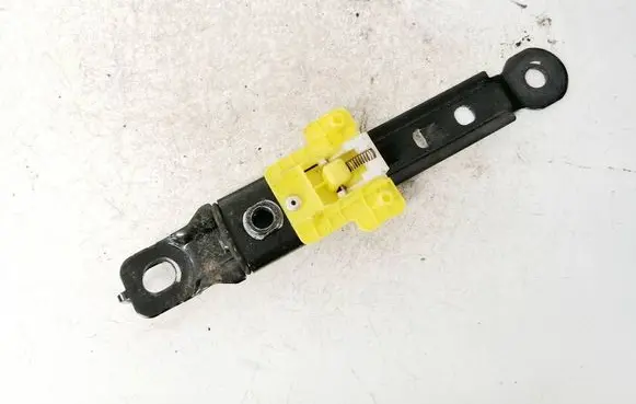 KIA Venga Seat belt adjustment rail 1da6411514