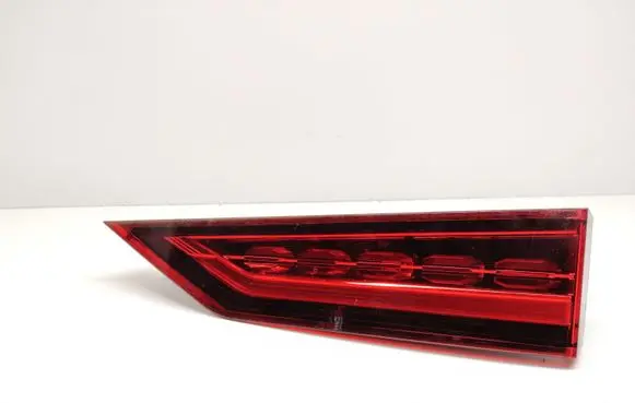 Volvo V60 Tailgate rear/tail lights 32228905