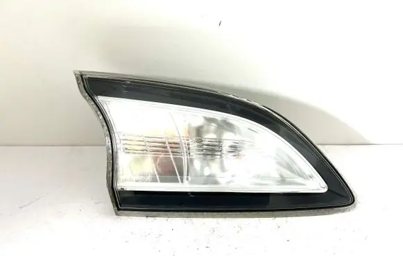 Mazda 3 II Tailgate rear/tail lights P8241L