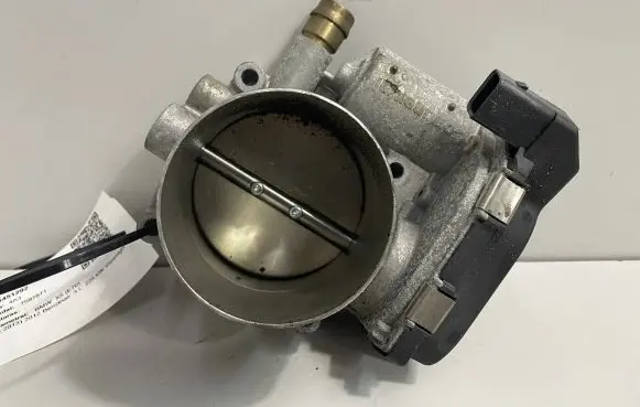 BMW X5 E70 Throttle valve 7597871
