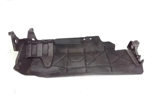 Mercedes-Benz E W211 Air filter cleaner box bracket assembly A6470940341