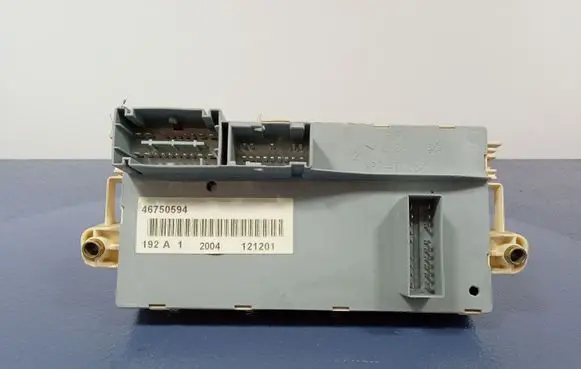 Fiat Stilo Fuse box set 46797600