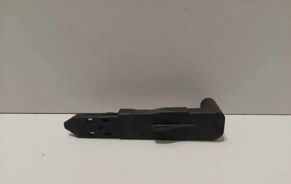 Volvo XC60 Headlight/headlamp mounting bracket 30763155