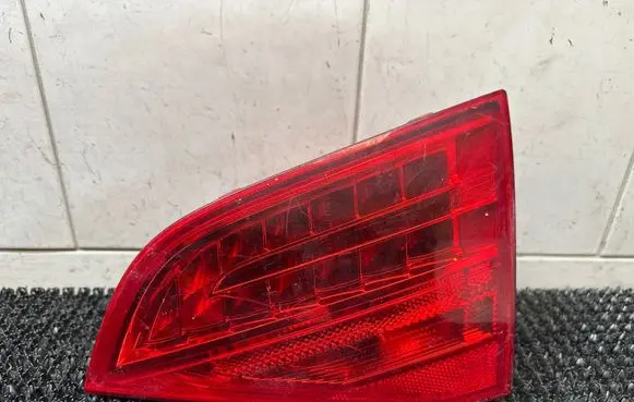 Audi A4 S4 B8 8K Tailgate rear/tail lights 8K9945094B