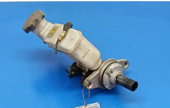 Suzuki Celerio Master brake cylinder
